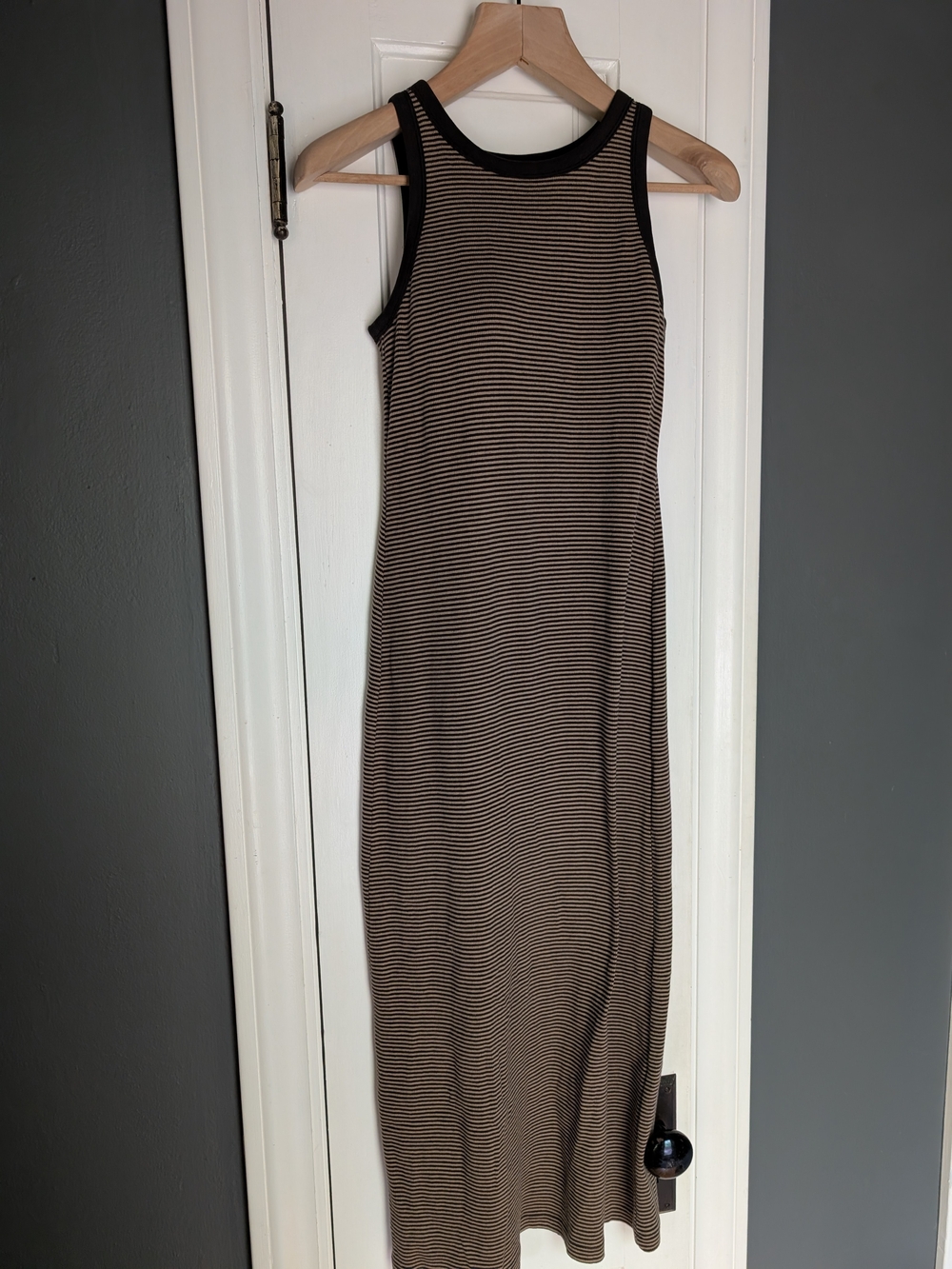 Uniqlo Black and Cream Sleeveless Stripe Maxi Dress